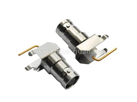 BNC female right-angle PCB mount connector, 50 Ω