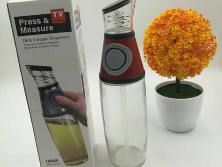 Condiment bottle